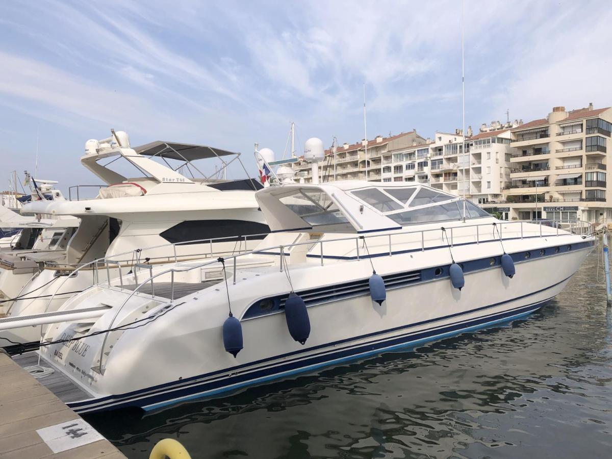 Home Sweet Boat - Chambres D'Hotes Empuriabrava Ngoại thất bức ảnh